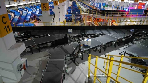 Bursa'da Otomasyonlu Kargo Transfer Merkezi