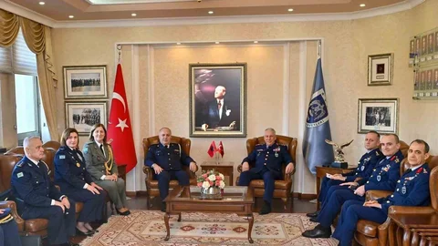 Arnavutluk Hava Kuvvetleri Komutanı Ziyareti