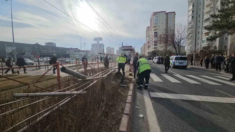 Kayseri'de Trafik Kazası: 3 Yaralı