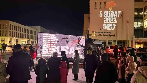 Kahramanmaraş’ta Depremde Hayatını Kaybedenler Anıldı