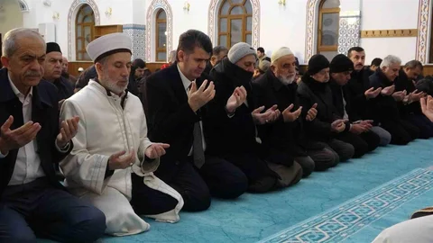 Kilis'te Depremde Hayatını Kaybedenler Anıldı