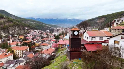 Bolu'da Tarihi Cami Ziyaretçilerini Bekliyor
