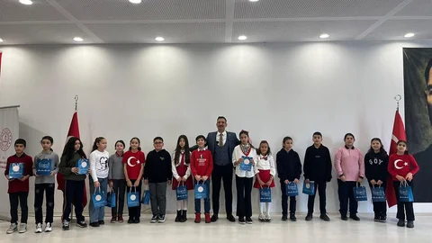 Kula'da İstiklal Marşı Yarışması Birincisi Belli Oldu