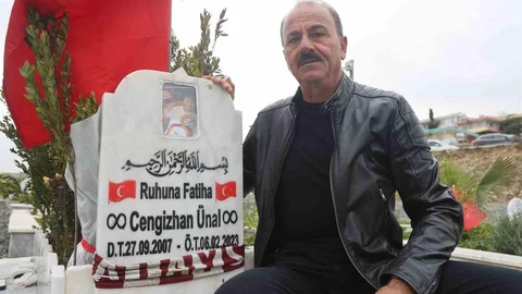 Asrın Felaketinde Hüzünlü Anma Töreni Hatay'da