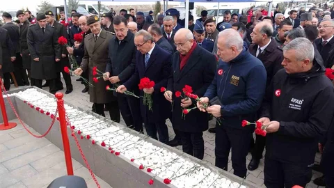 Malatya'da Depremde Kaybedilenler Anıldı