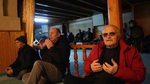 Bayburt'ta Deprem Şehitleri Anıldı