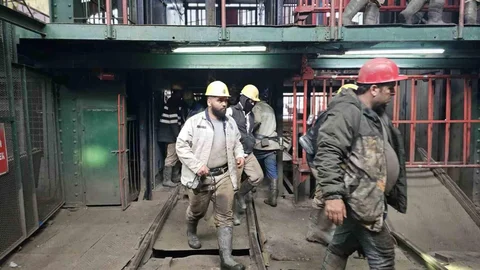 Zonguldak'ta Madencilerin Deprem Mücadelesi