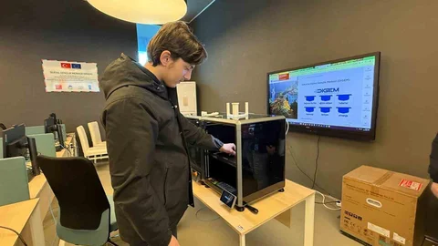 Sakarya'da Gençler Teknolojiyle Buluştu