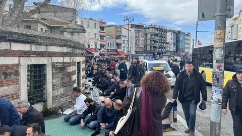 Kadıköy'de Cami Cemaati Mağduriyeti
