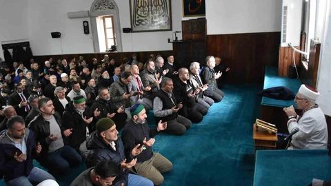 Bilecik'te Deprem Şehitleri İçin Mevlid Okundu