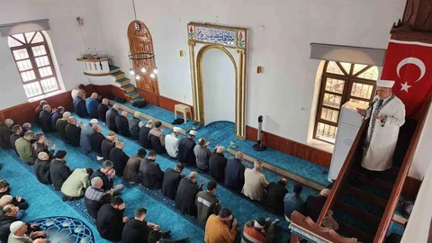 Köyceğiz'de Deprem Şehitleri İçin Hayır Programı