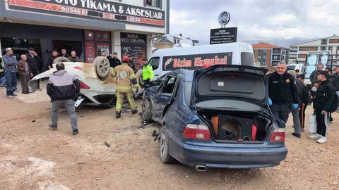 Bursa'da Ehliyetsiz Sürücü Kazaya Neden Oldu