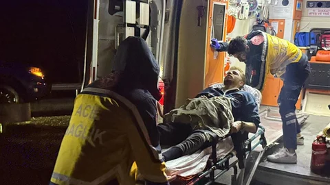 Manisa'da Trafik Kazası: 2 Yaralı