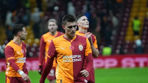 Galatasaray Kazımcan'ı Başakşehir'e Kiraladı