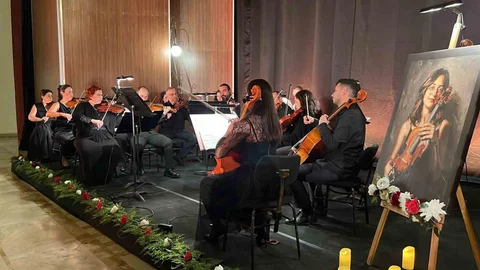 Mersin'de Keman Sanatçısı Anıldı