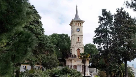 Kocaeli'de Tarihi Saat Kulesi Restorasyonu Tamamlanıyor