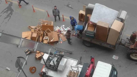 Mersin'de Çöp Ev Temizliği Yapıldı