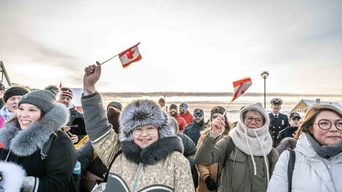 Kanada ve Fransa Grönland'da Konsolosluk Açtı