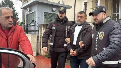 Eşini ve MHP Başkanını Öldüren Emekli Polis Adliyeye Sevk Edildi