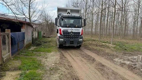 Düzce'de Yol Bakım Çalışmaları Devam Ediyor