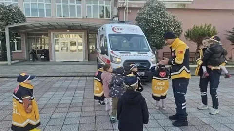 Sinop'ta Öğrencilere Ambulans Eğitimi