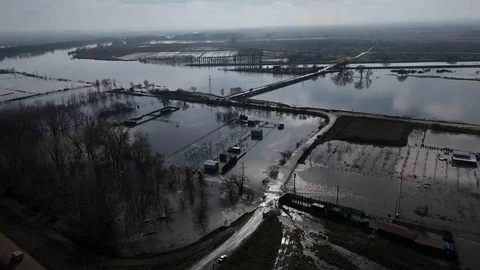 Meriç Nehri Taşarak Tarım Arazilerini Sular Altında Bıraktı