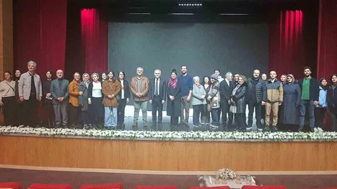 Rize’de Tiyatro Gösterimi Yapıldı