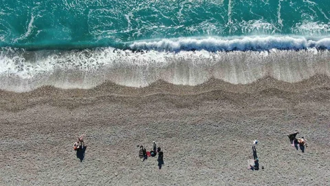 Antalya'da İki Mevsim Bir Günde Yaşandı