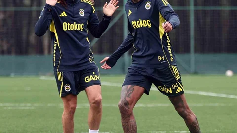 Fenerbahçe Gençlerbirliği Maçına Hazırlanıyor