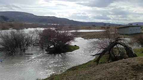 Beypazarı'nda Araziler Sular Altında Kaldı