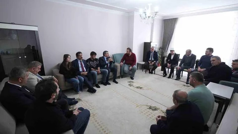 Bakan Tekin Erzurum'da Taziye Ziyareti Gerçekleştirdi