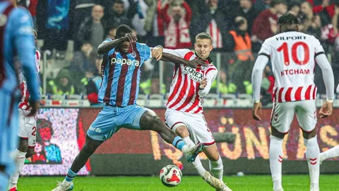 Samsunspor Trabzonspor Maçında İlk Yarının Sonucu