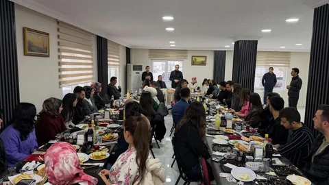 Güçlükonak’ta Öğretmenlere Sıcak Karşılama Yapıldı