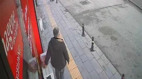 Karaman'da Cami İmamının Çantası Çalındı