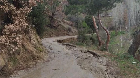 Denizli'de Bozuk Yol Sorunu Büyüyor