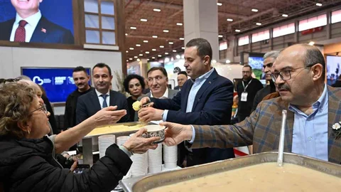 Balıkesir Fuarında Vali Ustaoğlu'nun Ziyareti