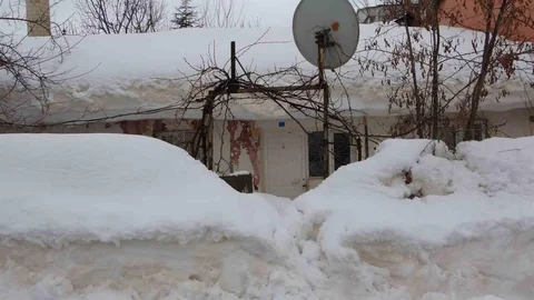 Bitlis'te Kar Yığınları Görüntü Oluşturdu