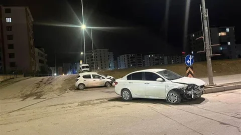 Elazığ'da Trafik Kazası Meydana Geldi