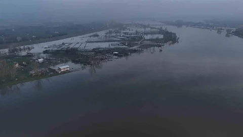 Edirne'de Meriç Nehri'nde Su Seviyesi Düşüyor
