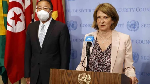 Norveç Diplomatı İstifa Etti