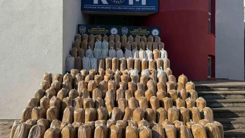 Adana'da Kaçak Tütün Operasyonu