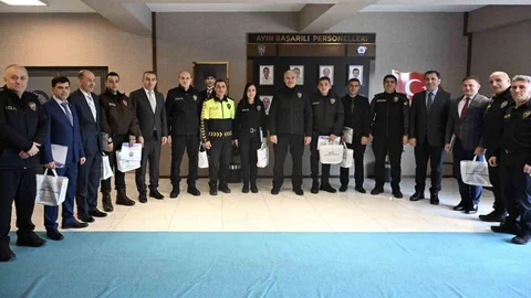 Düzce'de Emniyet Personeline Teşekkür Belgesi