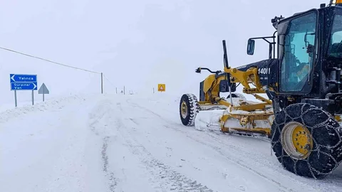Van'da 141 Yerleşim Yeri Yolu Kapandı