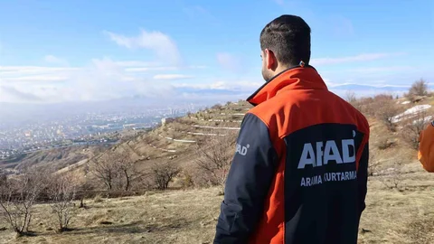 Elazığ'da Kayıp Adamı Arama Çalışmaları Devam Ediyor