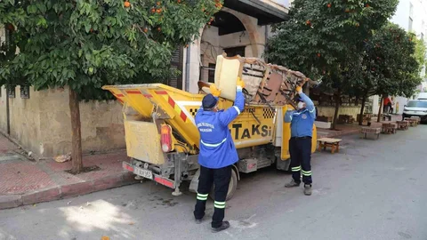 Mersin'de Çöp Taksileriyle Atık Sorunu Çözülüyor
