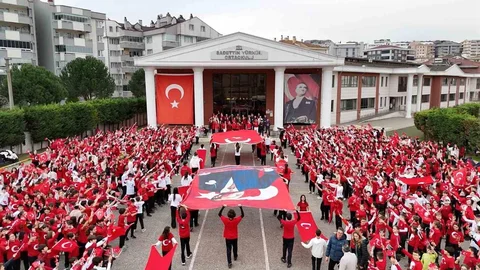 Bursa'da Bayrak Sevgisi Etkinliği