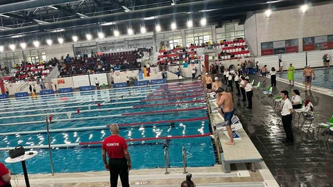Niğde'de Yüzme Şampiyonası Başarısı