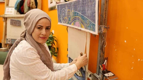 Nevşehir'de İpek Halı Sanatı