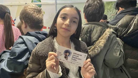 Sakarya'da Çocuk Edebiyatı Fuarı Açıldı