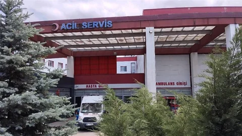 Sakarya'da polis kendini vurdu